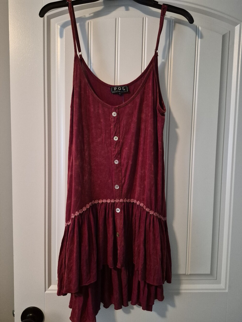 POL Burgundy Button-Front Spaghetti Strap Hi-Low Ruffle Cami Tank Tunic Size L